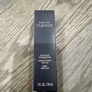 Mary Kay Ivory C 100 Foundation